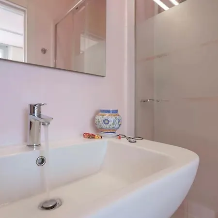 Bed & Breakfast Lungomare Casa Diaz 3*