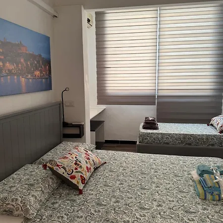 Lungomare Casa Diaz Alojamento de Acomodação e Pequeno-almoço Cagliari